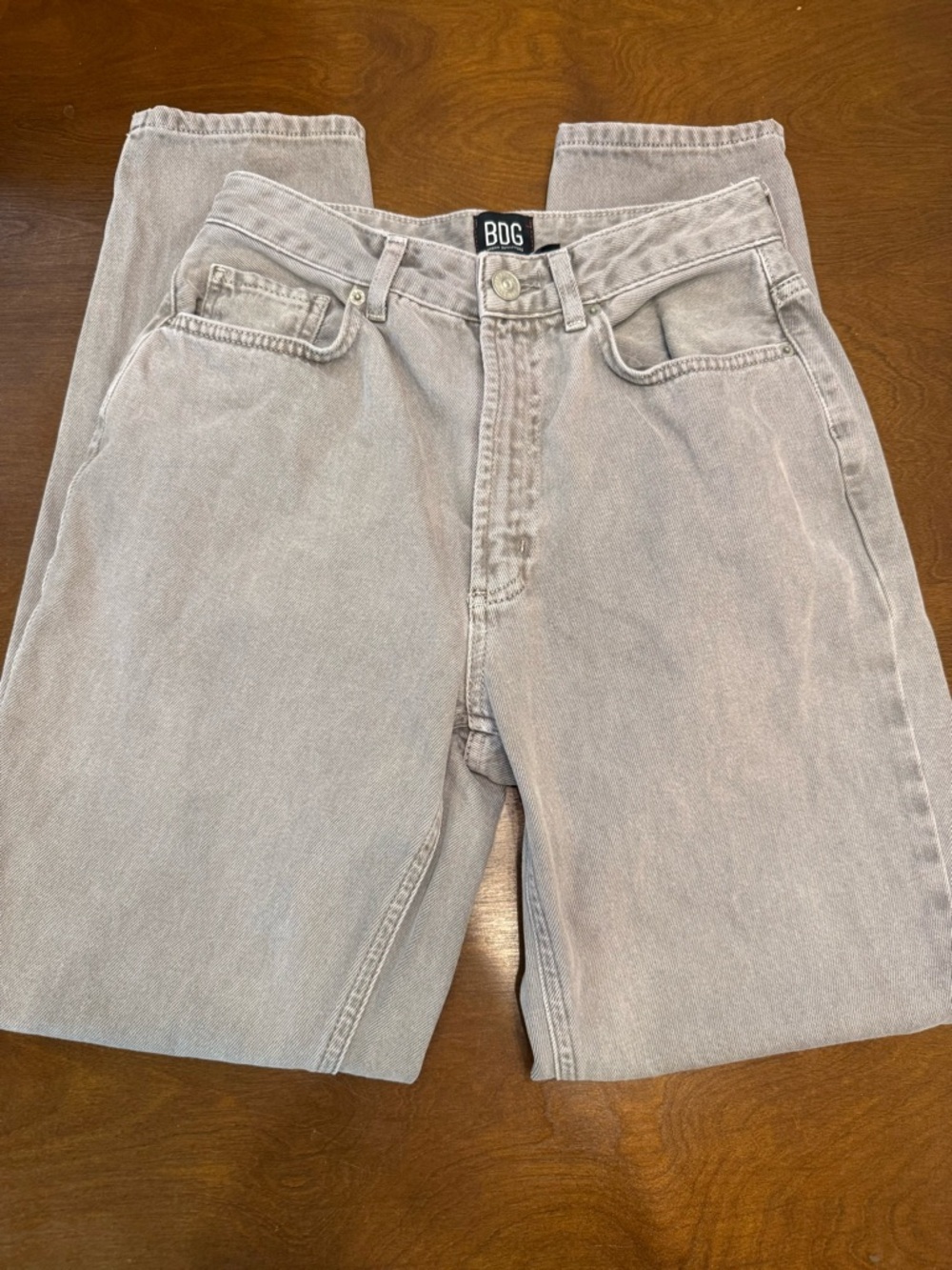 BDG Woman’s 27 Light Gray Relaxed Mom Jean Some Staining 90s, Y2K, Classic, 80s